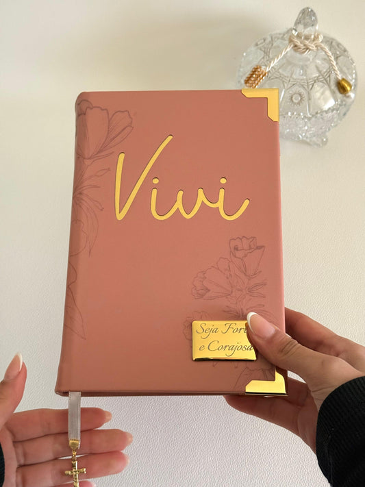 PRONTA ENTREGA - Bíblia Courino Rose Floral VIVI  + Placa média + Cartela de Índices