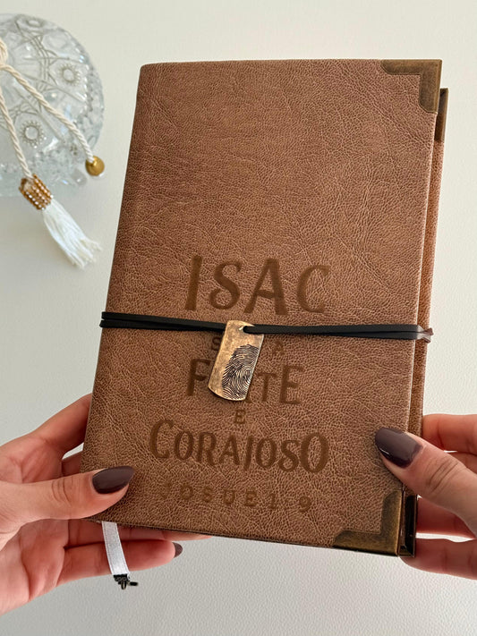 Bíblia Courino Marrom Envelhecido Josué 1:9 com Nome
