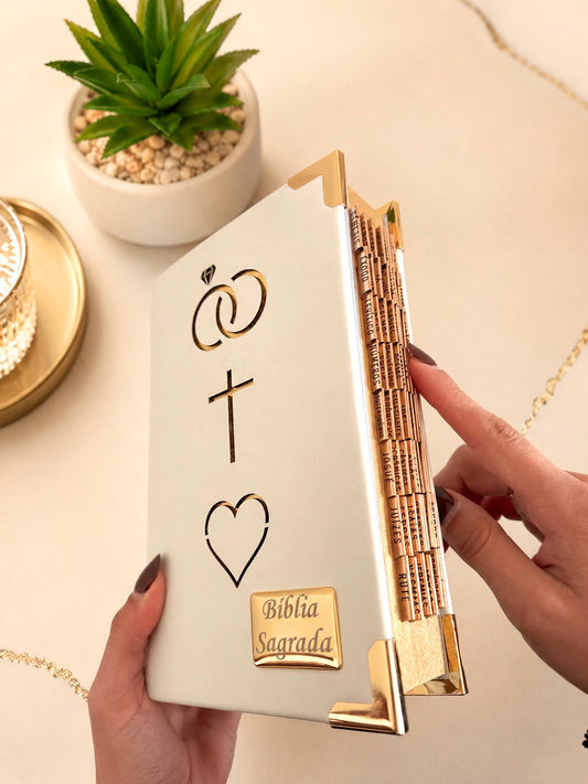 Combo Bíblia Couro Branco Casamento + Placa Média + Cartela de Índices