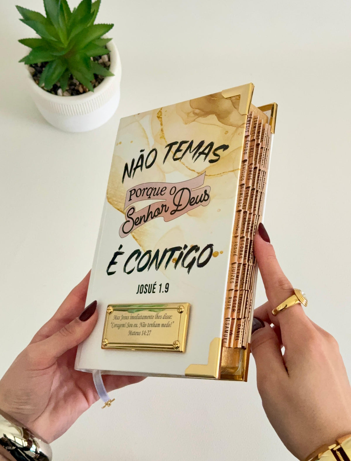 PRONTA ENTREGA - Bíblia papel premium c/prolam Josué 1:9  + Placa Grande
